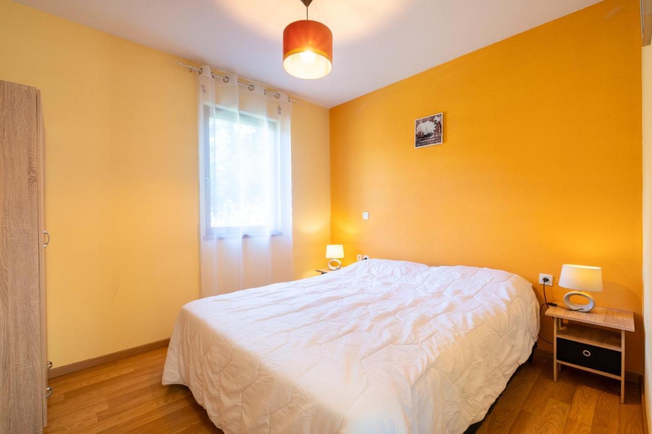 Le Hameau Du Comte De Foix - 11 Chalets En Ariege Mercus-Garrabet ภายนอก รูปภาพ