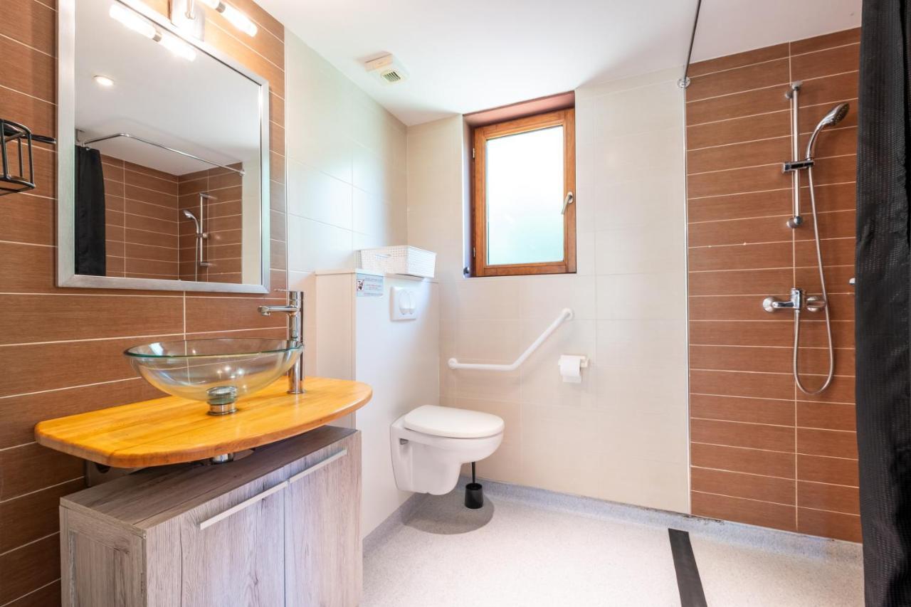 Le Hameau Du Comte De Foix - 11 Chalets En Ariege Mercus-Garrabet ภายนอก รูปภาพ