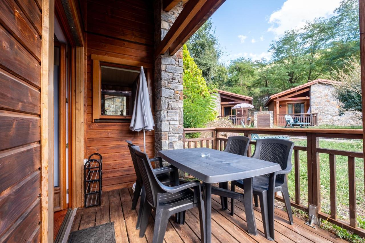 Le Hameau Du Comte De Foix - 11 Chalets En Ariege Mercus-Garrabet ภายนอก รูปภาพ