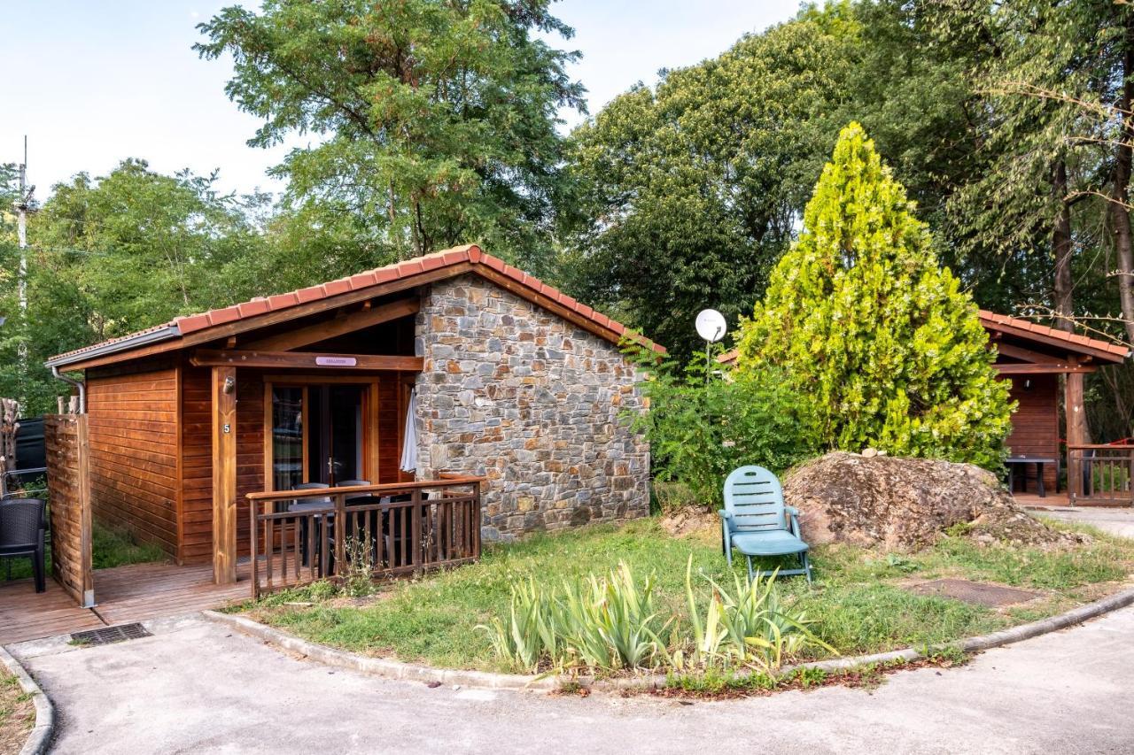 Le Hameau Du Comte De Foix - 11 Chalets En Ariege Mercus-Garrabet ภายนอก รูปภาพ